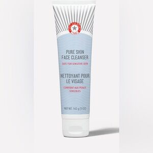 FIRST AID BEAUTY
Sensitive Skin Specialists PURE SKIN FACE CLEANSER 
5.0 OZ NEW